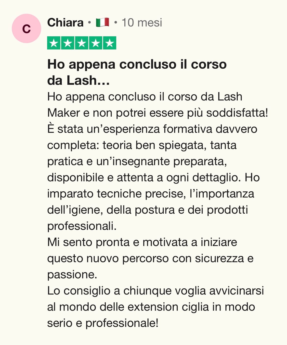 Recensione Trustpilot a 5 stelle di Chiara sul corso da Lash Maker